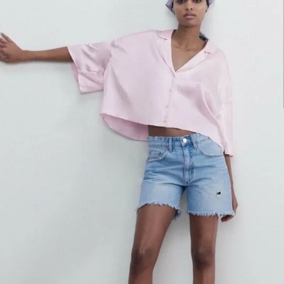 Zara Pink Satin Effect Crop Top Button Up Blouse Women’s Small - Picture 1 of 4